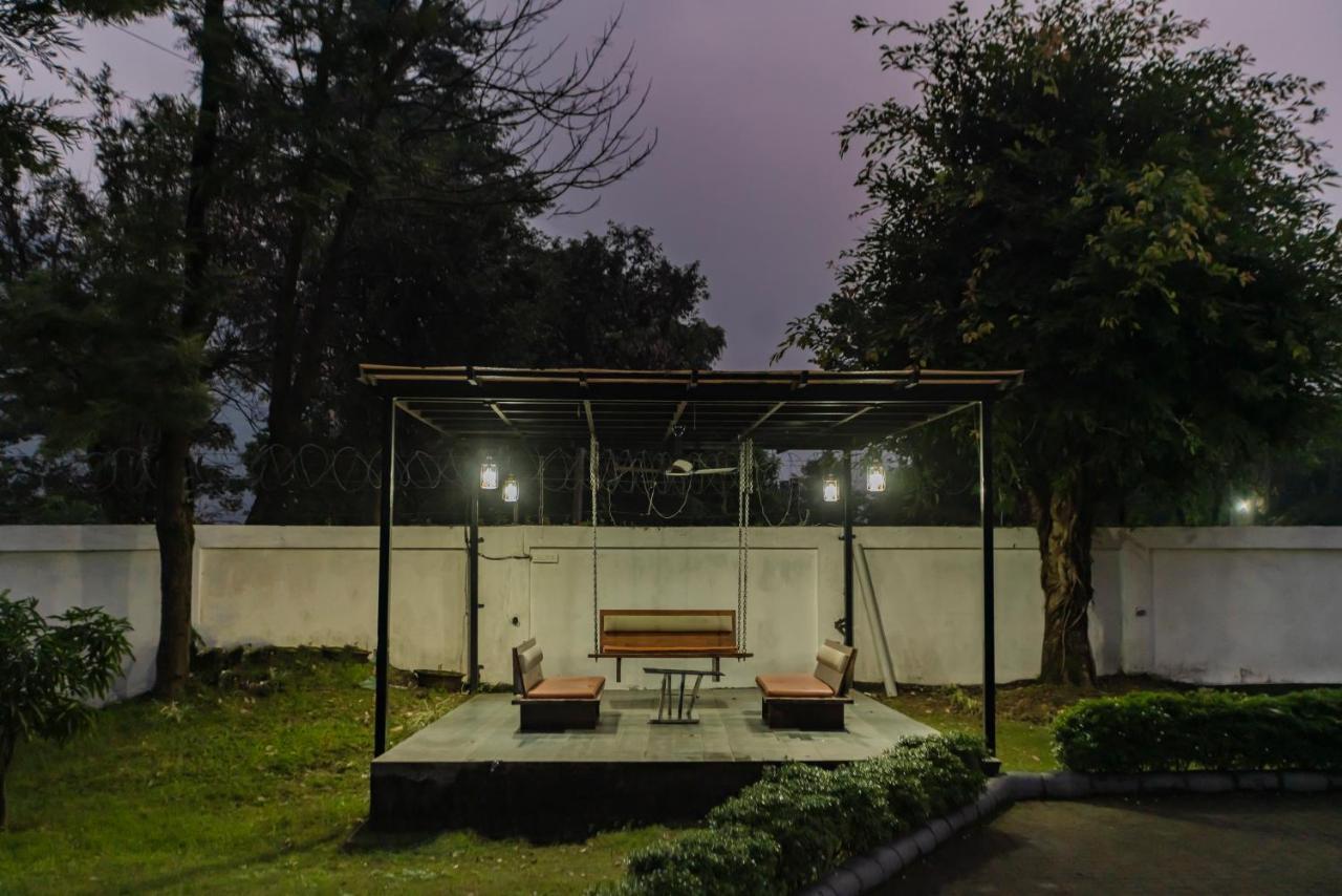 Saffronstays Paradise Pines, Dehradun - Cliff Villa With Valley & Forest Views Exterior photo